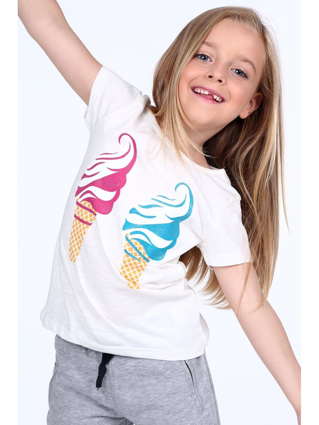 T-shirt with an application, cream, NDZ8171 - Online store - Boutique